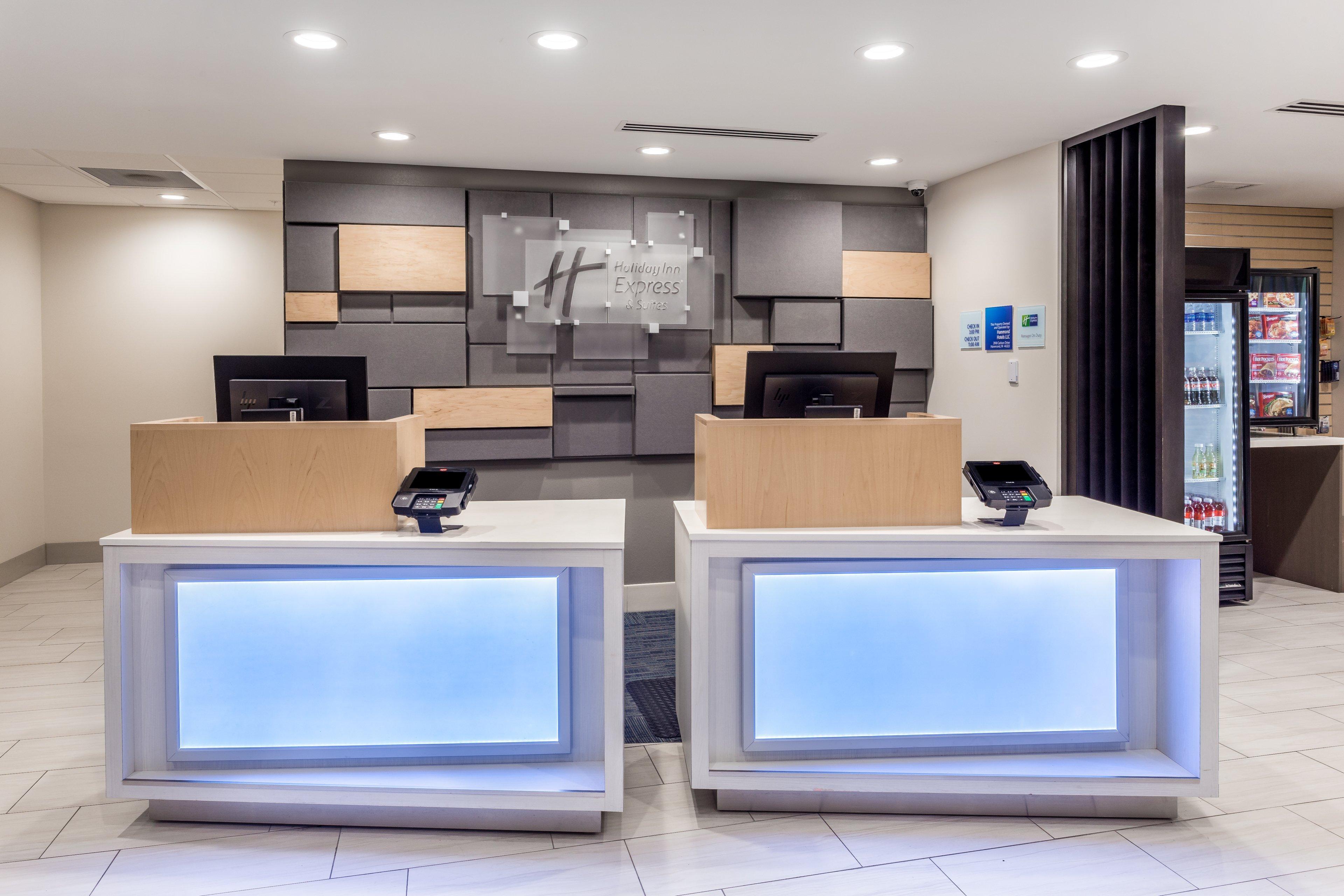 Holiday Inn Express & Suites Hammond By Ihg Exterior foto